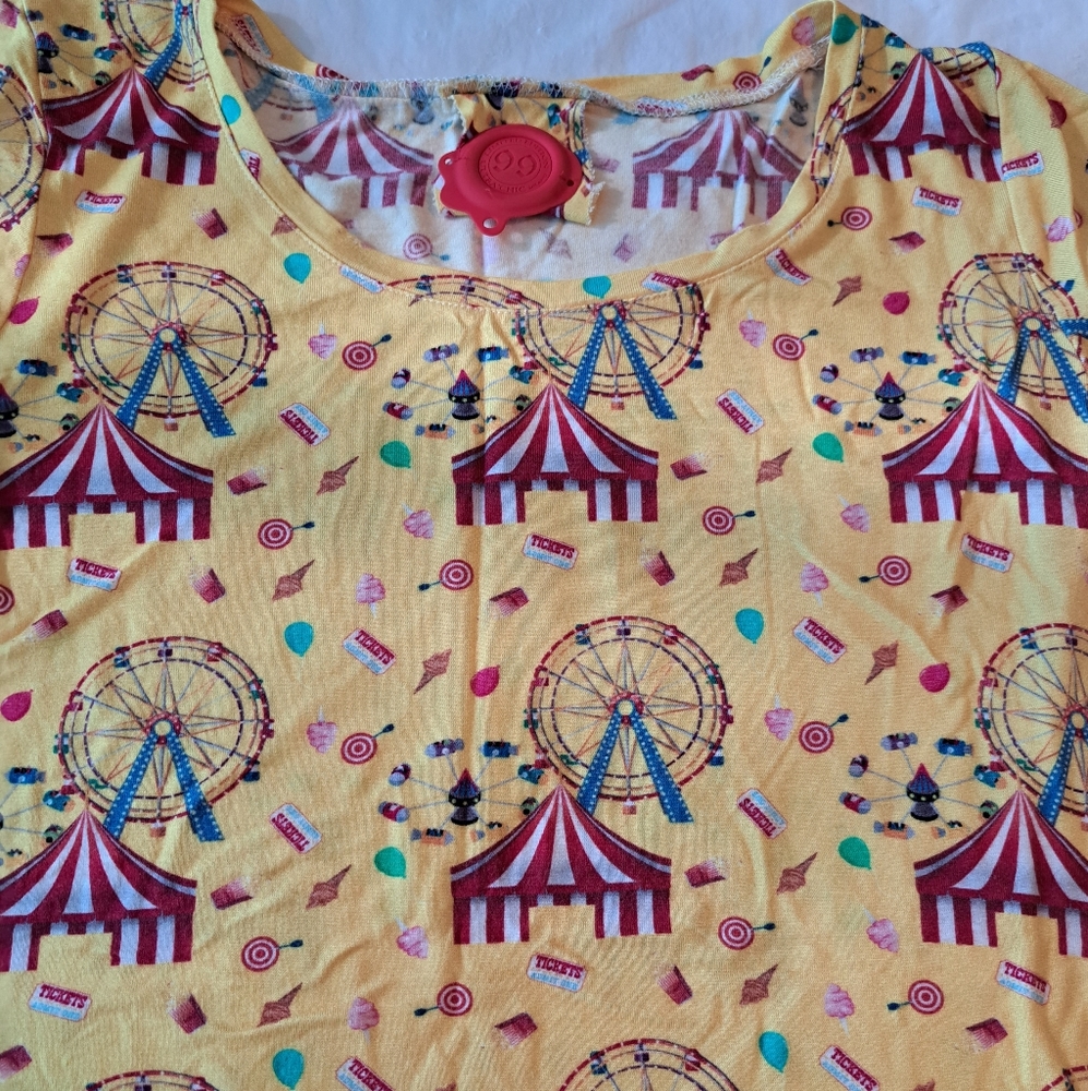 Limited edition Italian brand T-shirt - Picture 2 of 4